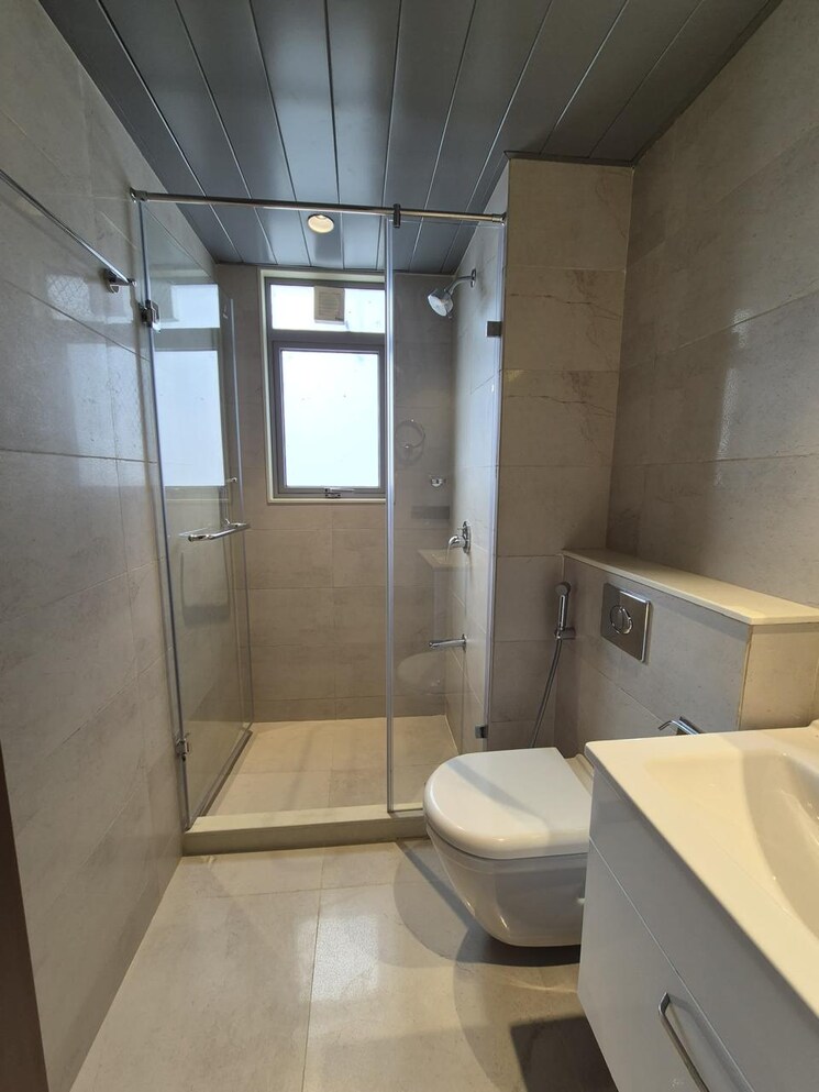 Bathroom, sobha-waterfront 4 Bedroom 3287 Sq.Ft. Apartment In Somajiguda Hyderabad 9626271