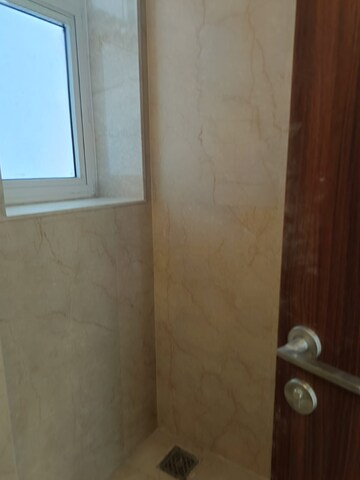 Room in 2 BHK Apartment at Courtyard by Narang Realty and The Wadhwa Group, Pokhran Road No Two – for Rent