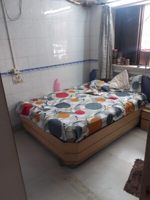 Bedroom in 3 BHK Apartment at Kurla West – for Rent
