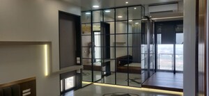 Room in 4 BHK Apartment at Lodha Evoq, Wadala – for Sale