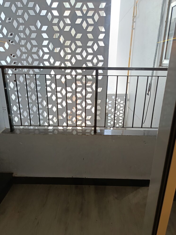 Kitchen, courtyard-by-narang-realty-and-the-wadhwa-group 3 Bedroom 1350 Sq.Ft. Apartment In Pokhran Road No Two Thane 9626295