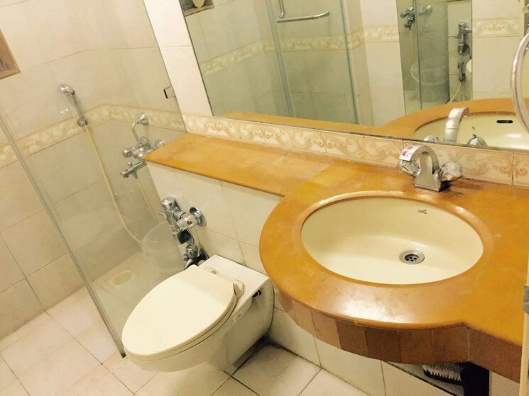 Bathroom, raheja-sherwood 3 Bedroom 1100 Sq.Ft. Apartment In Goregaon East Mumbai 9626284