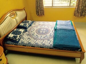 Bedroom in 3 BHK Apartment at Raheja Sherwood, Goregaon East – for Rent