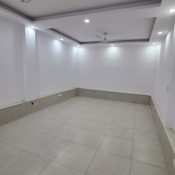 Room in  Office Space at Lajpat Nagar – for Rent