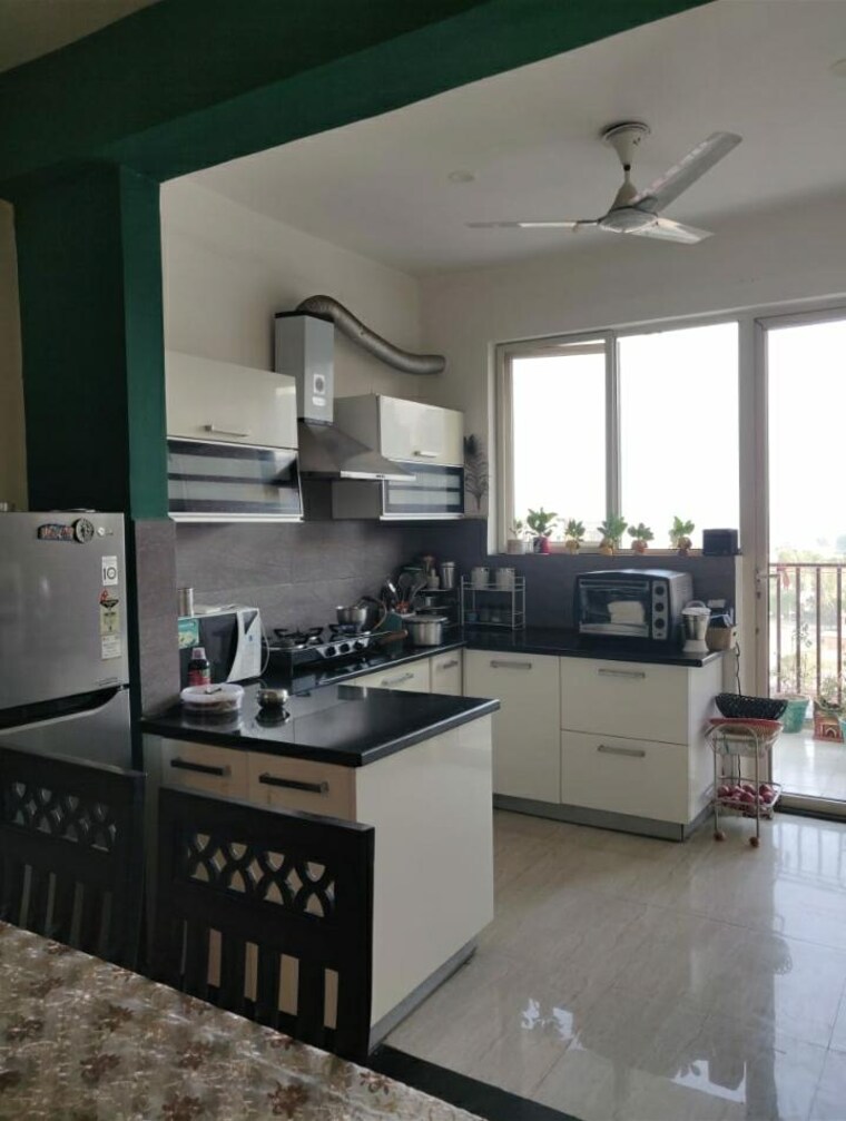 Kitchen, trishla-city 3 Bedroom 1800 Sq.Ft. Apartment In Patiala Road Zirakpur 9626365