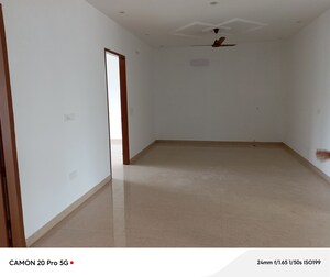Room in 2 BHK Builder Floor at Aerocity – for Rent