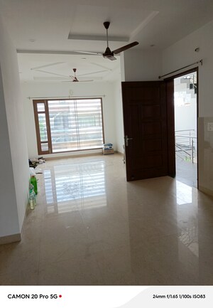 2 BHK Builder Floor For Rent in Aerocity