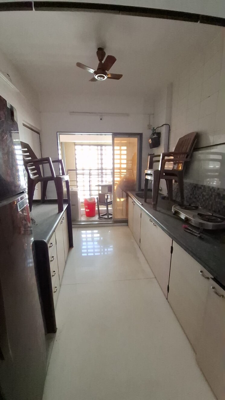 Kitchen, khar west 3 Bedroom 1100 Sq.Ft. Apartment In Khar West Mumbai 9626384