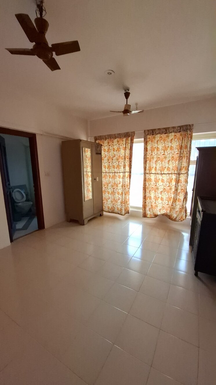 Living Room, khar west 3 Bedroom 1100 Sq.Ft. Apartment In Khar West Mumbai 9626384