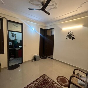 1 BHK Builder Floor For Rent in Chattarpur