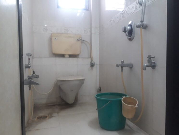 Bathroom, anik-court-apartment 2 Bedroom 800 Sq.Ft. Apartment In Dadar West Mumbai 9626465