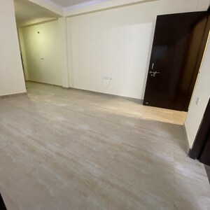 Room in 2 BHK Builder Floor at Chattarpur – for Rent