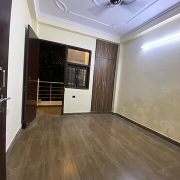 2 BHK Builder Floor For Rent in Chattarpur