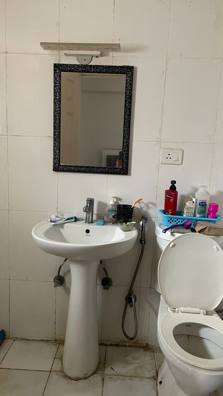 Master Bedroom, supertech-cape-town 2 Bedroom 930 Sq.Ft. Apartment In Sector 74 Noida 9626477