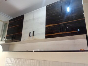 Furnished Amenities in 2.5 BHK Apartment at Antriksh Golf View, Sector 78 – for Rent