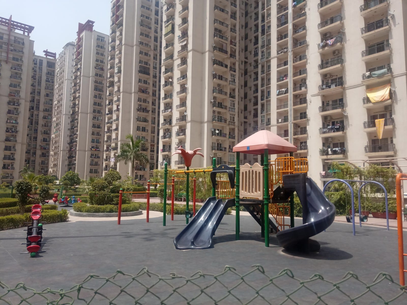 3 BHK 1480 Sq.Ft. Apartment in Antriksh Golf View