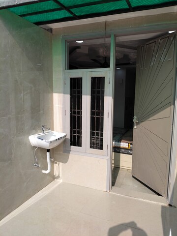  1 RK Builder Floor at Govindpuri – for Rent