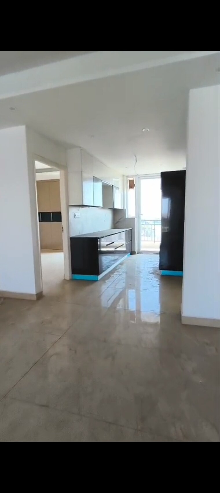 Room, bollywood-esencia 3 Bedroom 217 Sq.Yd. Apartment In Ghazipur Zirakpur 9626518