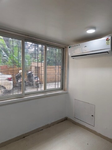 Room in 2 BHK Apartment at Bandra West – for Rent