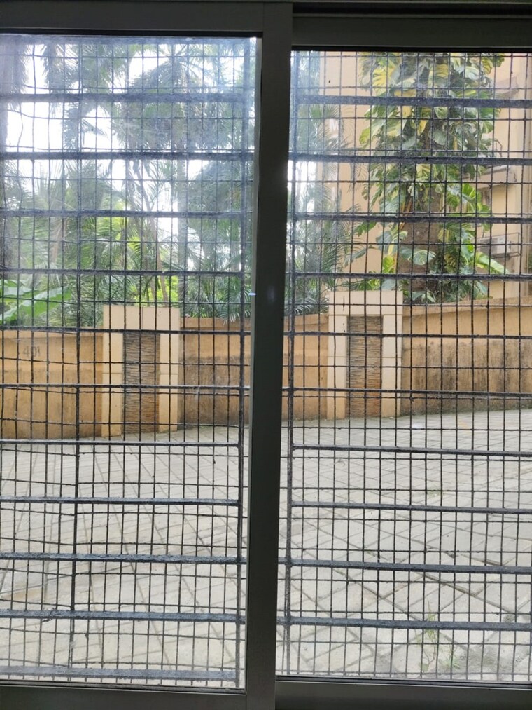 Room, bandra west 2 Bedroom 700 Sq.Ft. Apartment In Bandra West Mumbai 9626529