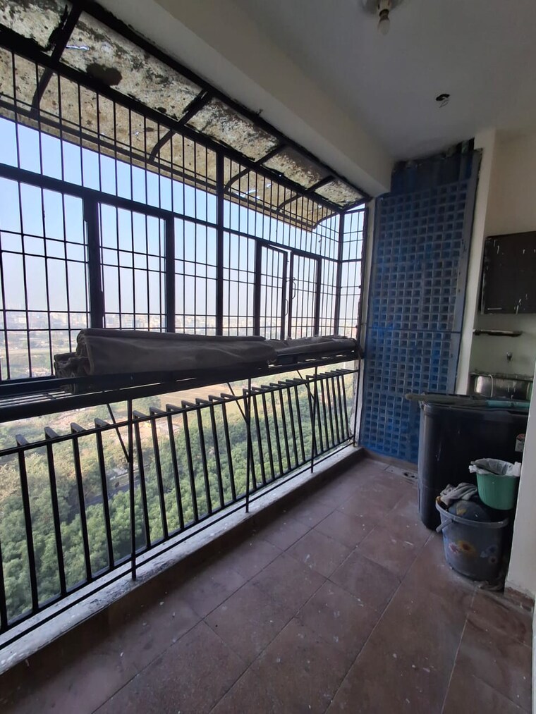 Balcony, antriksh-golf-view 2.5 Bedroom 1245 Sq.Ft. Apartment In Sector 78 Noida 9626525