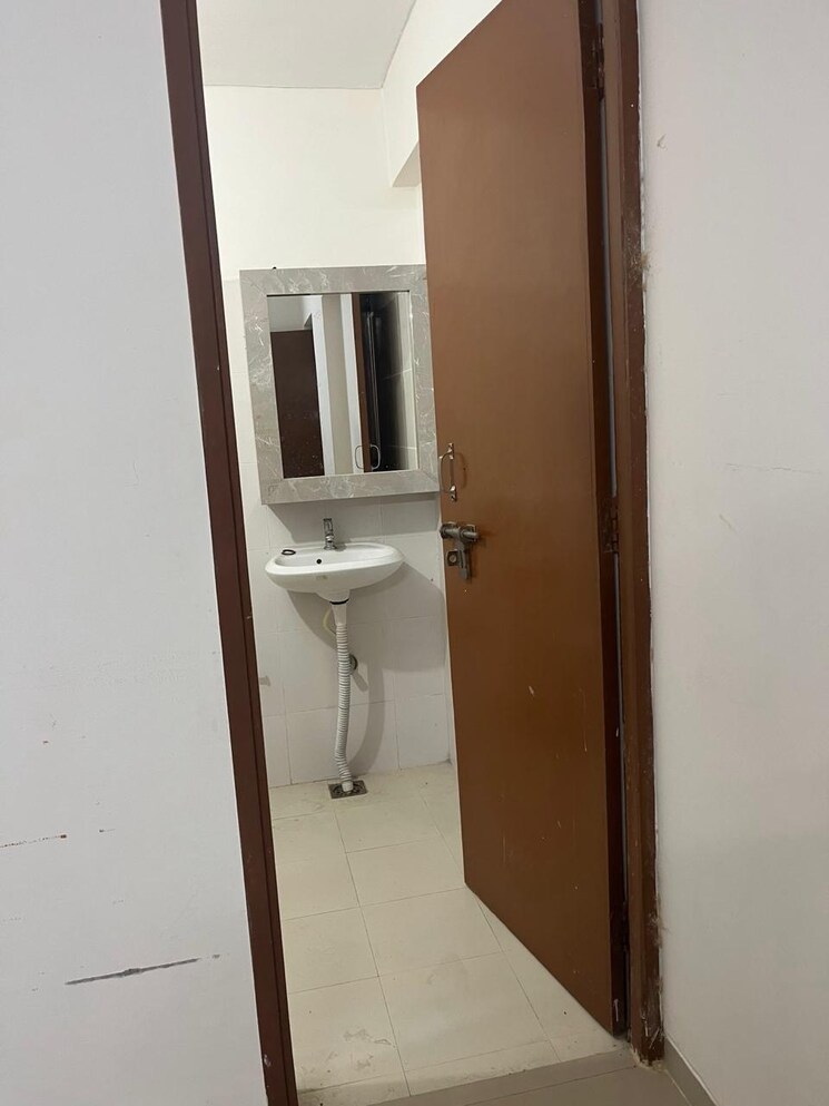 Bathroom, adani-aangan 1 Bedroom 412 Sq.Ft. Apartment In Sector 89a Gurgaon 9626539