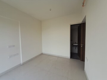 Room in 1.5 BHK Apartment at Sheth Avante, Kanjurmarg West – for Rent