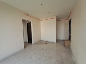 Room in 1.5 BHK Apartment at Sheth Avante, Kanjurmarg West – for Rent