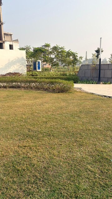  Plot – Garden View at Soha Neal City, Sector 98 - for Sale