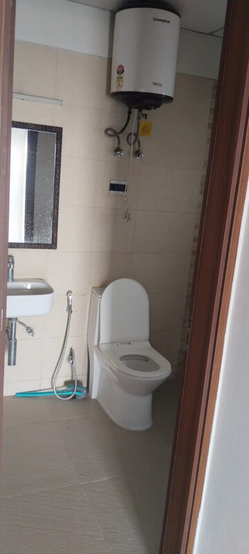 Bathroom in 2.5 BHK Builder Floor at Central Park 3 Flower Valley, Sohna Sector 33 – for Sale