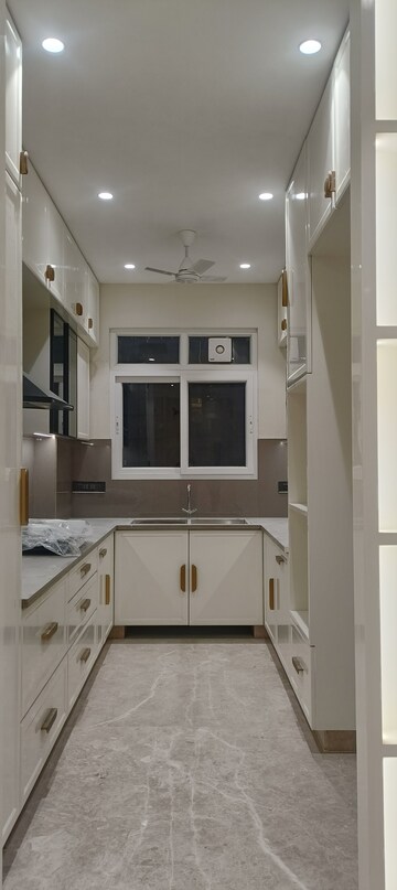 Master Bedroom in 3 BHK Builder Floor at Ram Vihar – for Sale