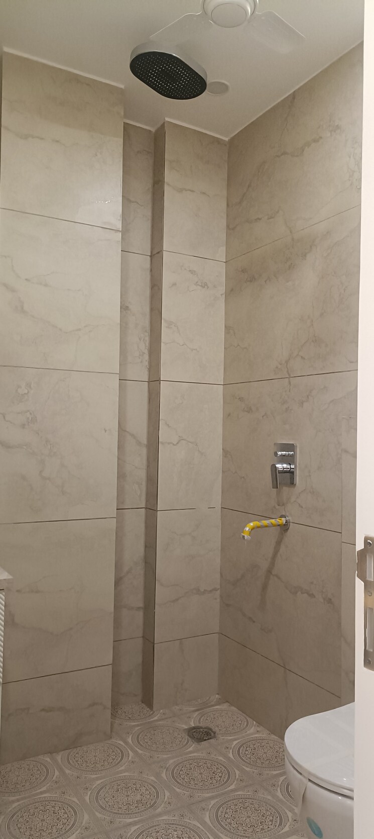 Bathroom, ram vihar 3 Bedroom 1500 Sq.Ft. Builder Floor In Ram Vihar Delhi 9626567