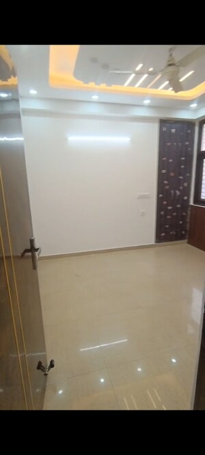 Room in 3 BHK Apartment at High End Paradise II, Raj Nagar Extension – for Sale