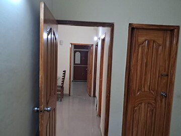 Building Lobby in 3 BHK Builder Floor at JMD Megapolis, Sector 48 – for Rent