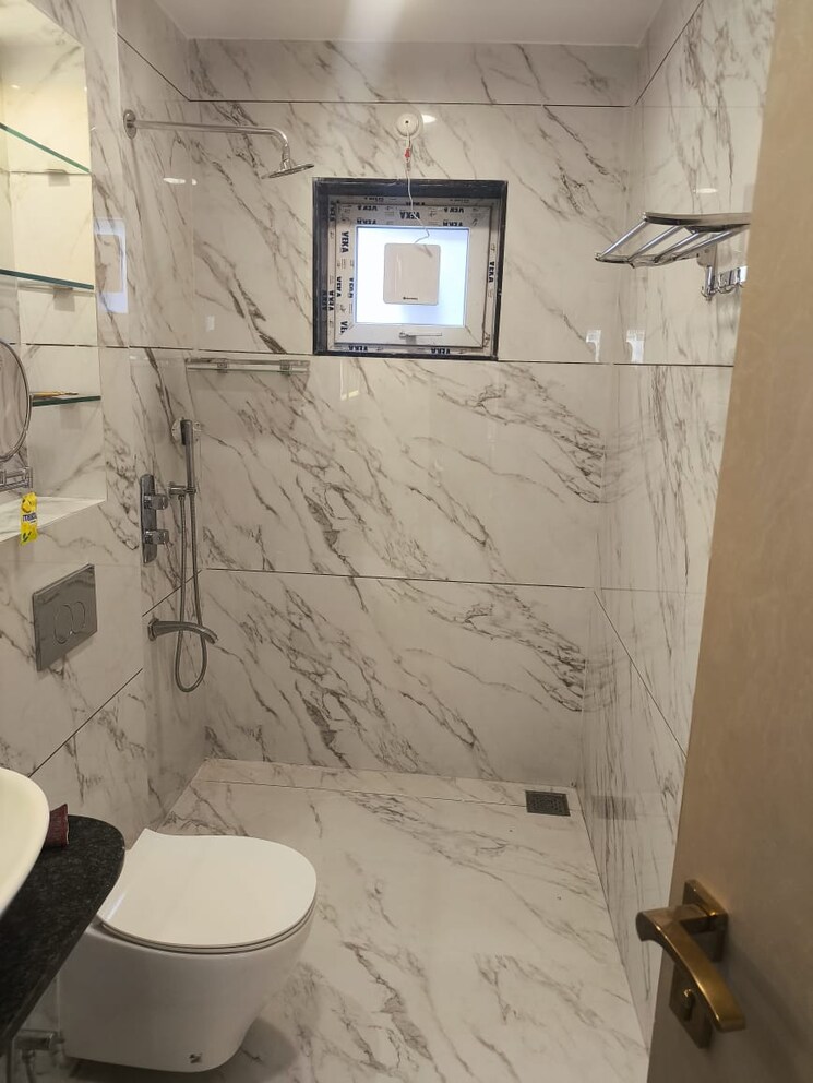 Bathroom, rohan-mithila 2 Bedroom 941 Sq.Ft. Apartment In Viman Nagar Pune 9626608