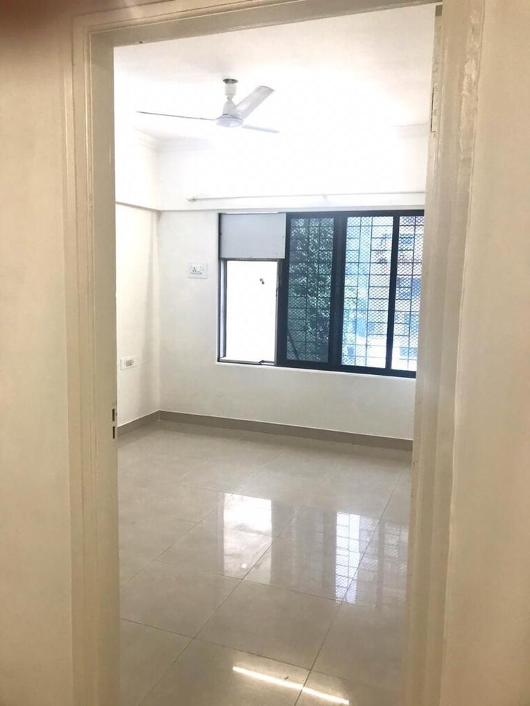 Room, serenity-tower 1 Bedroom 700 Sq.Ft. Apartment In Andheri West Mumbai 9626618