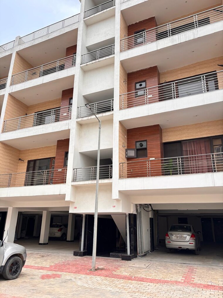 Exterior View, vip road 3 Bedroom 1750 Sq.Ft. Apartment In Vip Road Zirakpur 9626635