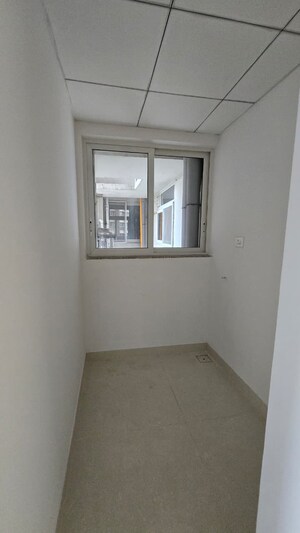 Room in 3 BHK Apartment at Runwal Forests, Kanjurmarg West – for Rent