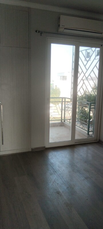 3 BHK Independent House For Sale in Central Park 3 Flower Valley, Sohna Sector 33