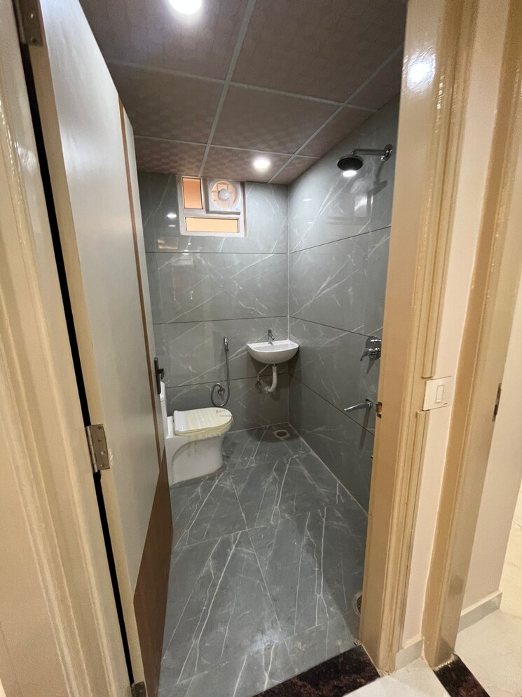 Bathroom, divine-homes-jagatpura 3 Bedroom 1331 Sq.Ft. Apartment In Jagatpura Jaipur 9626678