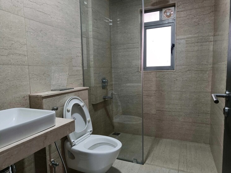 Bathroom, oberoi-enigma 4 Bedroom 3120 Sq.Ft. Apartment In Mulund West Mumbai 9626697