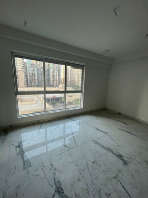 Room in 2 BHK Apartment at Nahar Olivia Powai, Chandivali – for Sale