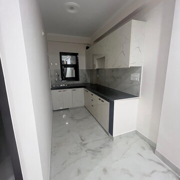 Kitchen in 2.5 BHK Builder Floor at Sector 8 Dwarka – for Rent