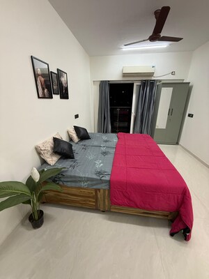 Room in  Pg at Goregaon West – for Rent