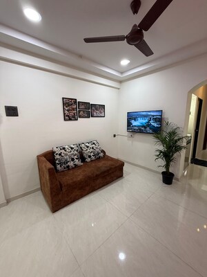 Room in  Pg at Goregaon West – for Rent