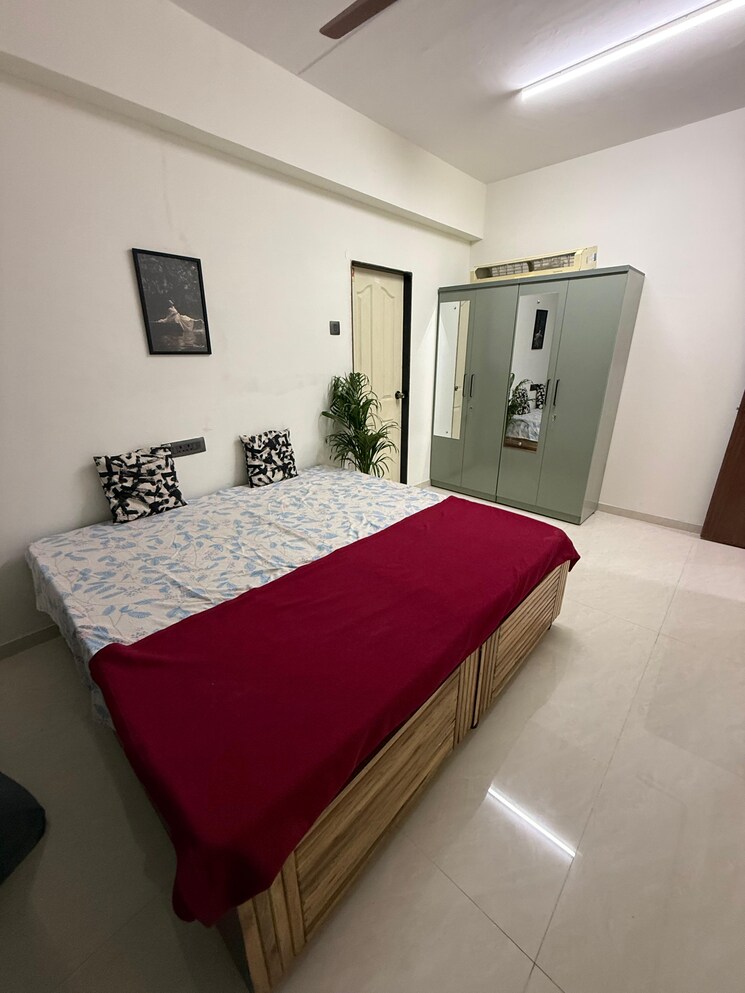 Room, goregaon west Pg For Boys & Girls In Goregaon West 9626733