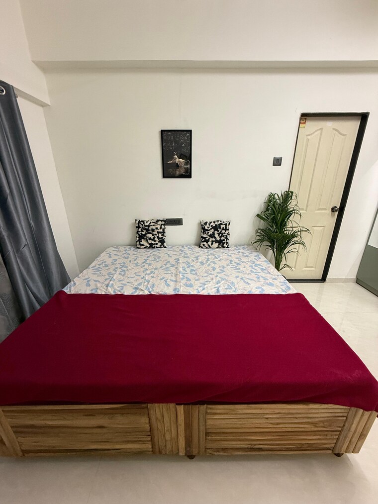 Room, goregaon west Pg For Boys & Girls In Goregaon West 9626733