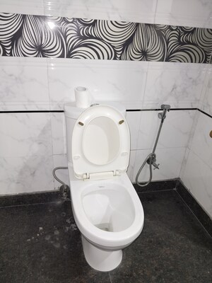 Bathroom in 3 BHK Apartment at Shivalik Colony – for Rent