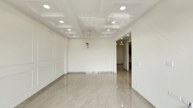 Room, parklands 3 Bedroom 250 Sq.Yd. Builder Floor In Sector 85 Faridabad 9626802