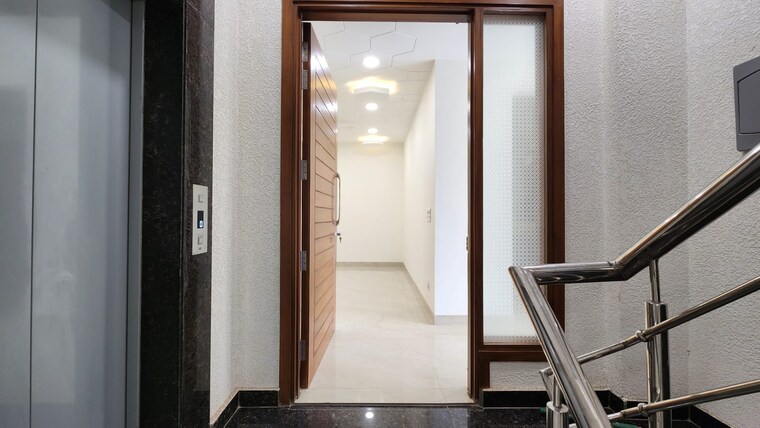 undefined, parklands 3 Bedroom 250 Sq.Yd. Builder Floor In Sector 85 Faridabad 9626802